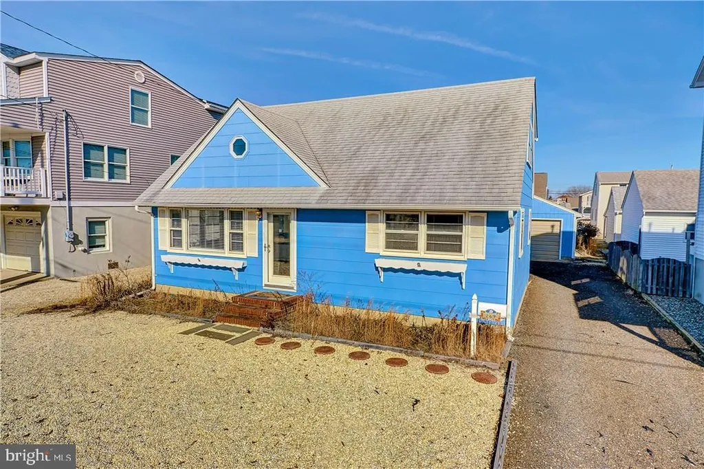 269 N 3rd Street, Surf City, NJ 08008