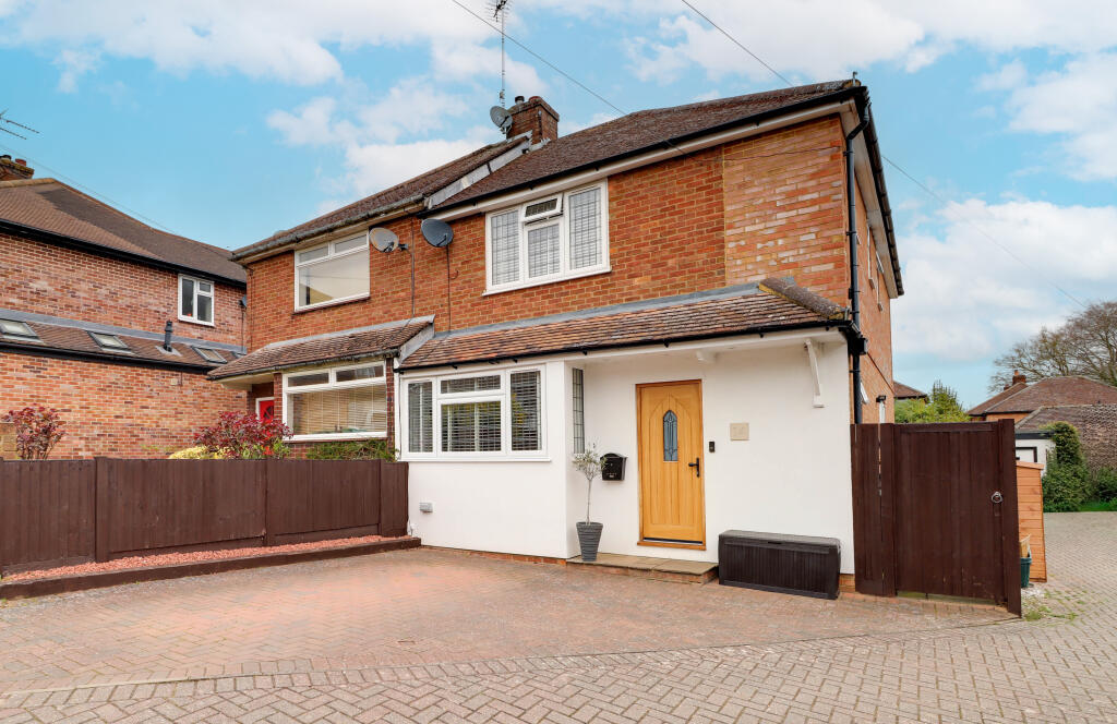 Holly Walk, Harpenden, Hertfordshire, AL5
