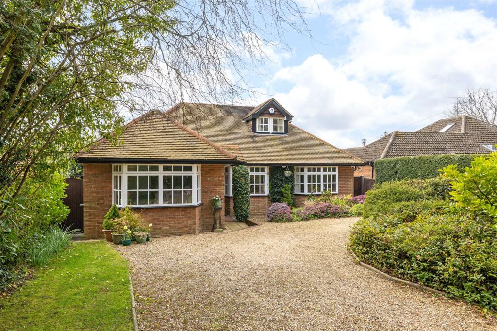 Old Watling Street, Flamstead, St. Albans, Hertfordshire, AL3