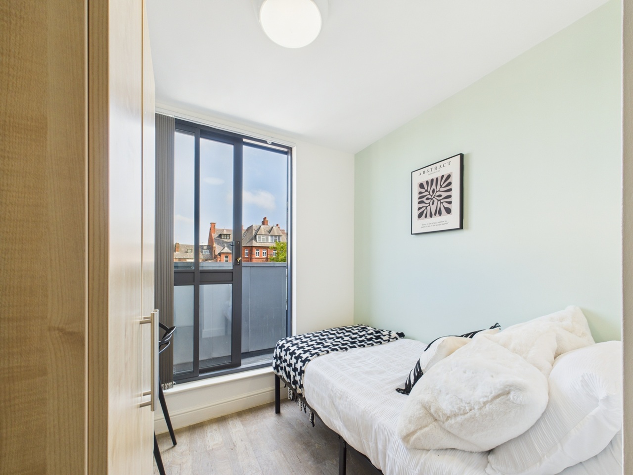 Room in a Shared Flat, Rodney St, L1, N1 7GU photo 2