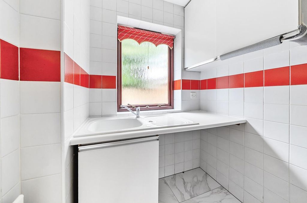 Additional image 13 of 3 bed detached bungalow for saleMaryrose Way, Whetstone N20