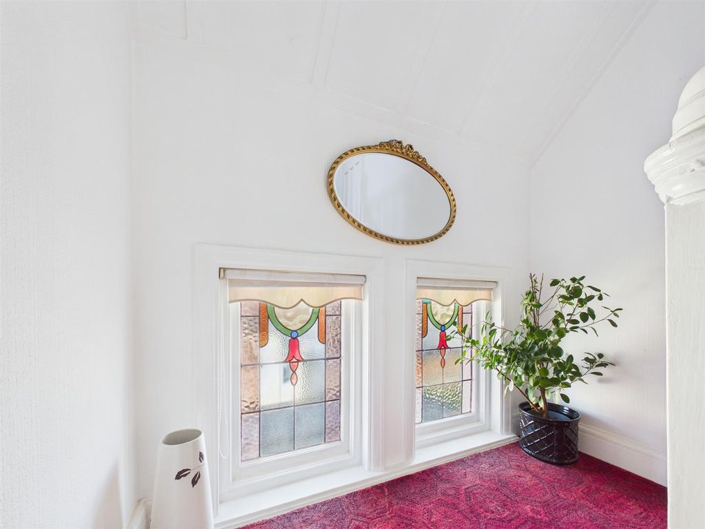 Additional image 14 of 3 bed flat for saleLougher Gardens, Porthcawl CF36