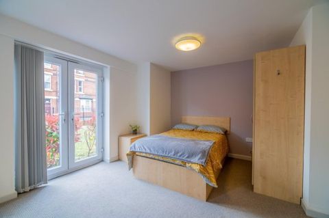 Bywater House, Birmingham B16, Room to rent