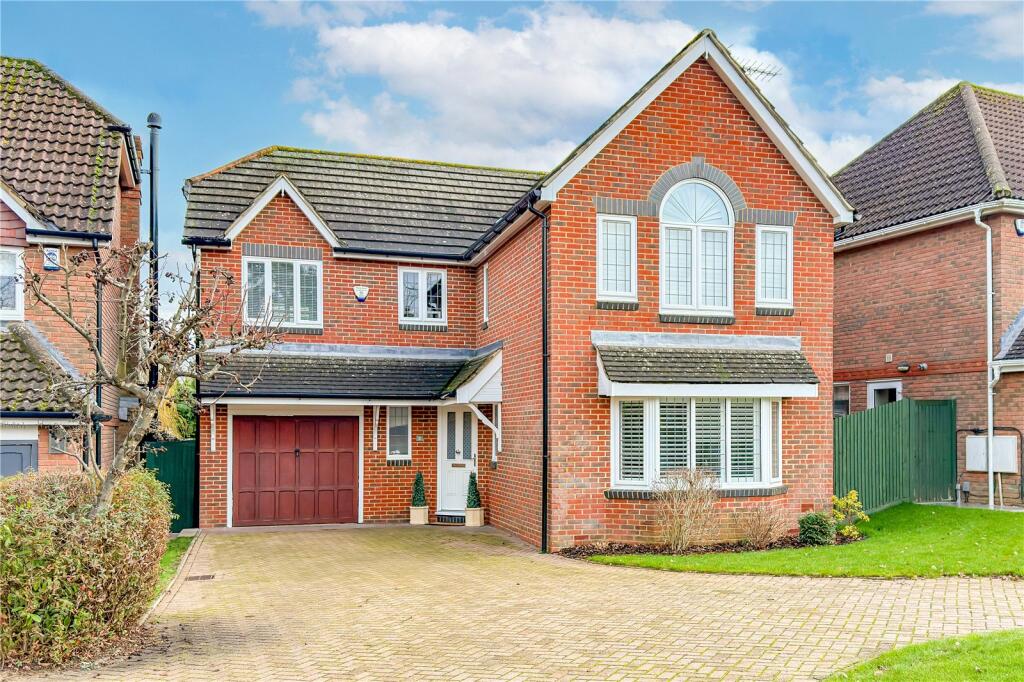 Damson Way, St. Albans, Hertfordshire, AL4