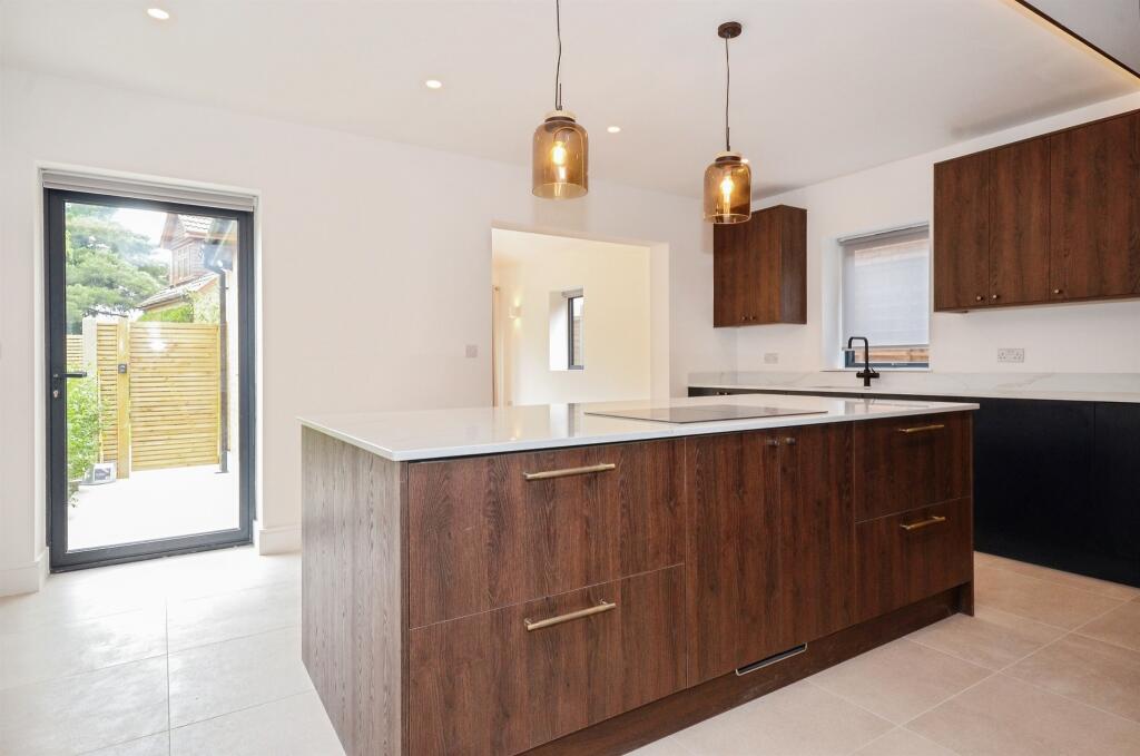Additional image 7 of Wildwood Avenue, Bricket Wood, St. Albans