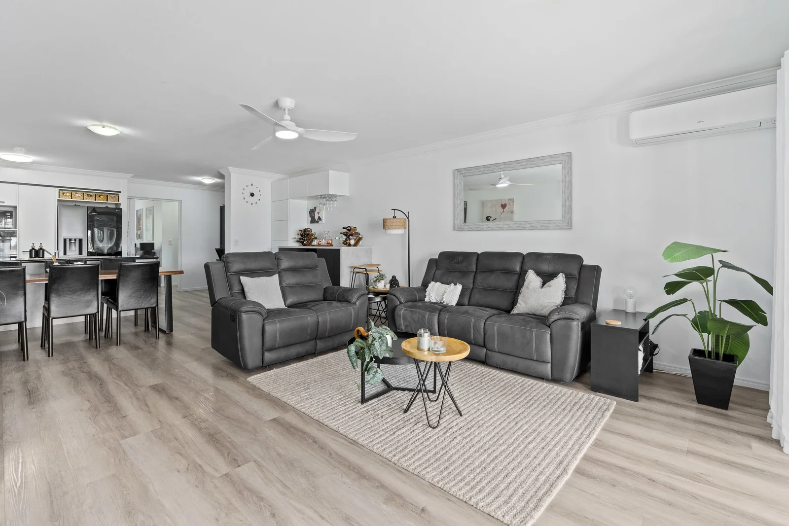Additional image 6 of 19/82-86 Limetree Parade, Runaway Bay QLD 4216