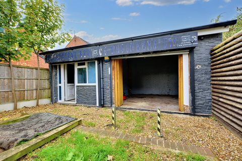 Station Road, Long Eaton NG10, Property for sale