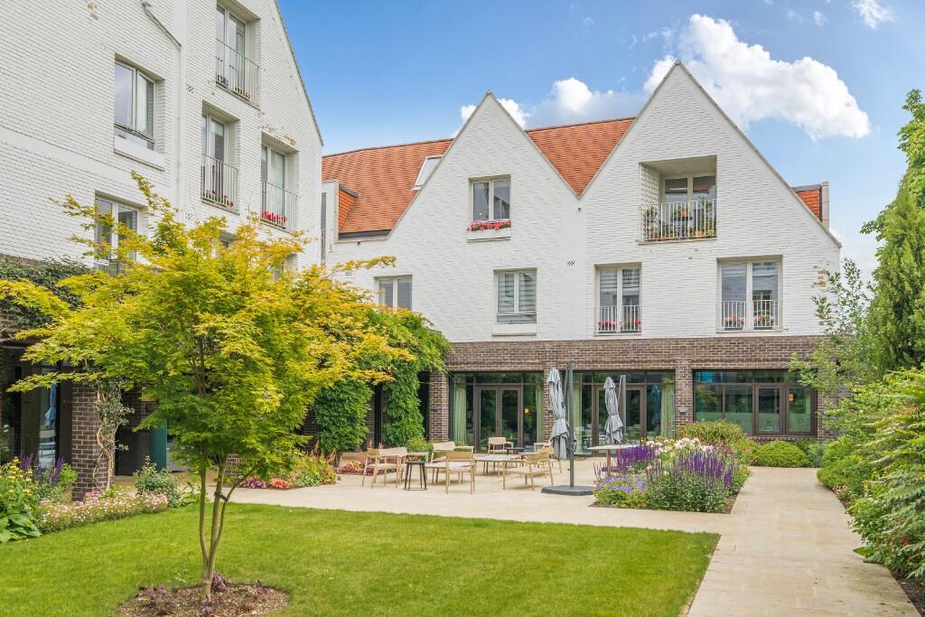 Leyton Road, Harpenden, Hertfordshire, AL5