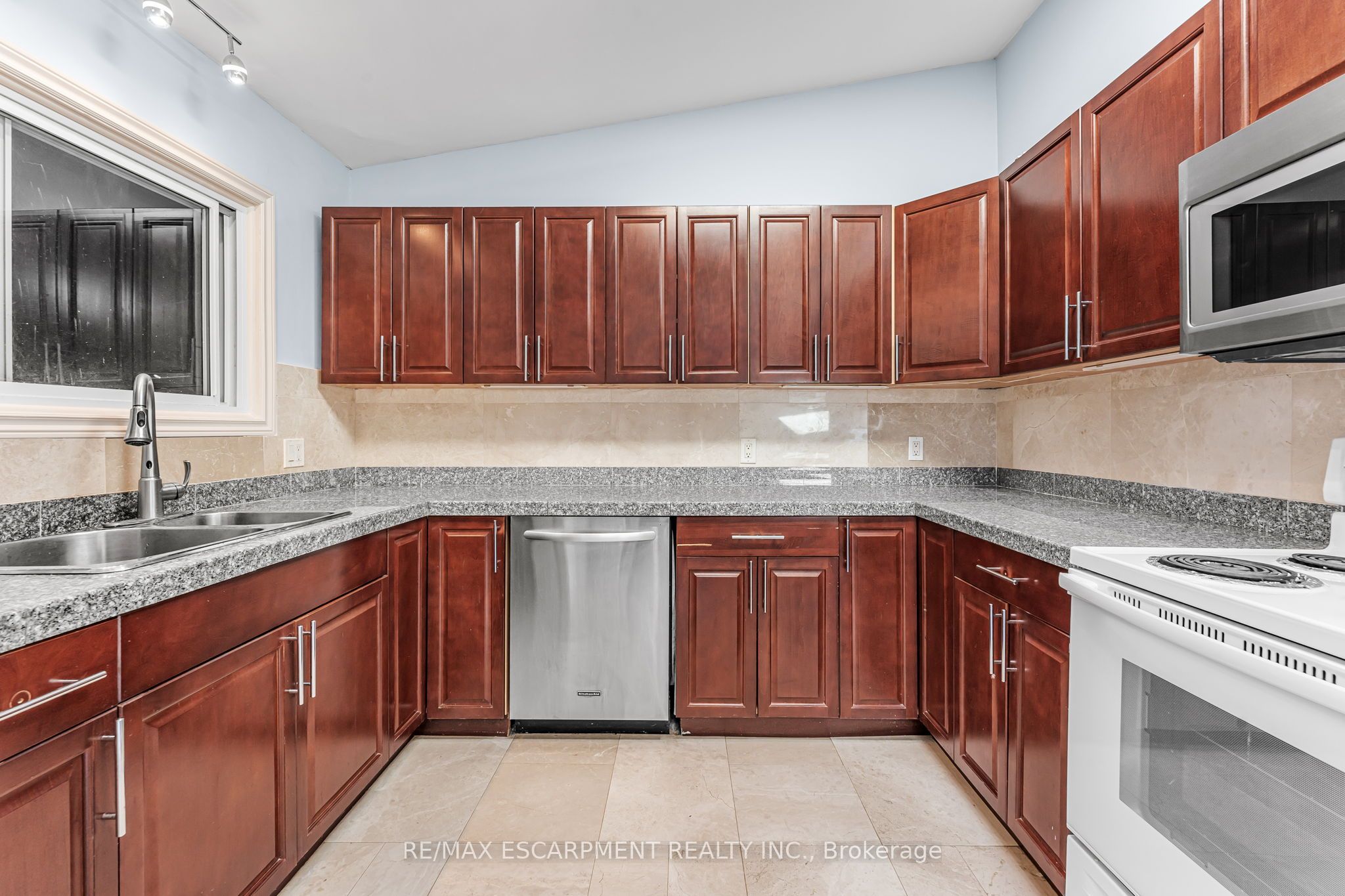 Additional image 5 of 6122 Mayfair Drive, Niagara Falls, ON, L0R 2A0