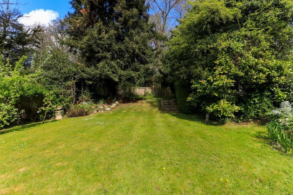 Additional image 23 of Georges Wood Road, Brookmans Park 