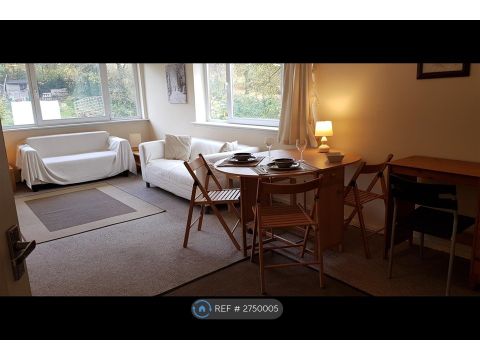 Malcolm Close, Nottingham NG3