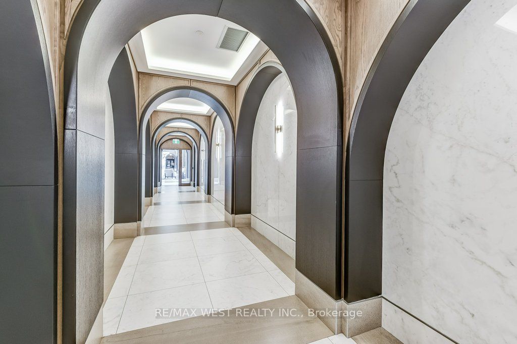Additional image 5 of 543-20 Inn On The Park Drive, Toronto, ON, M3C 0P8