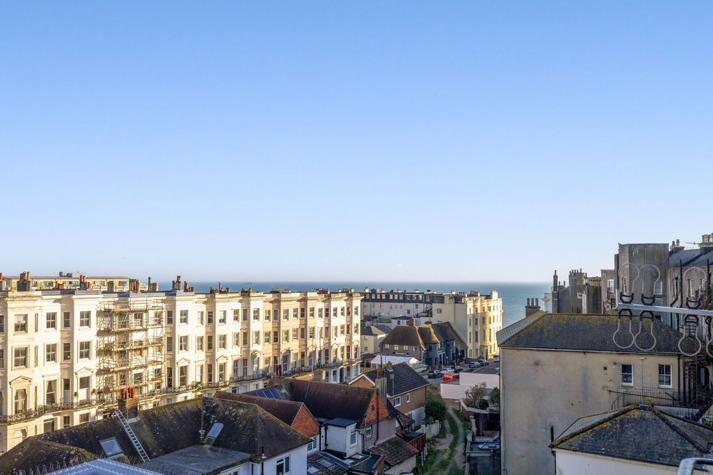 Additional image 21 of 4 bed flat for salePalmeira Square, Hove BN3