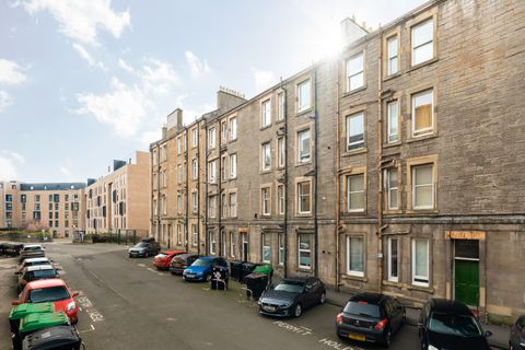 8/4 Bothwell Street, Edinburgh EH7