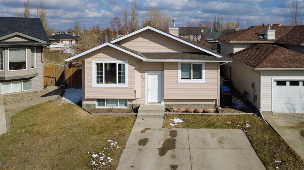 182 Heritage Court W, Lethbridge, AB, T1K 7Y5