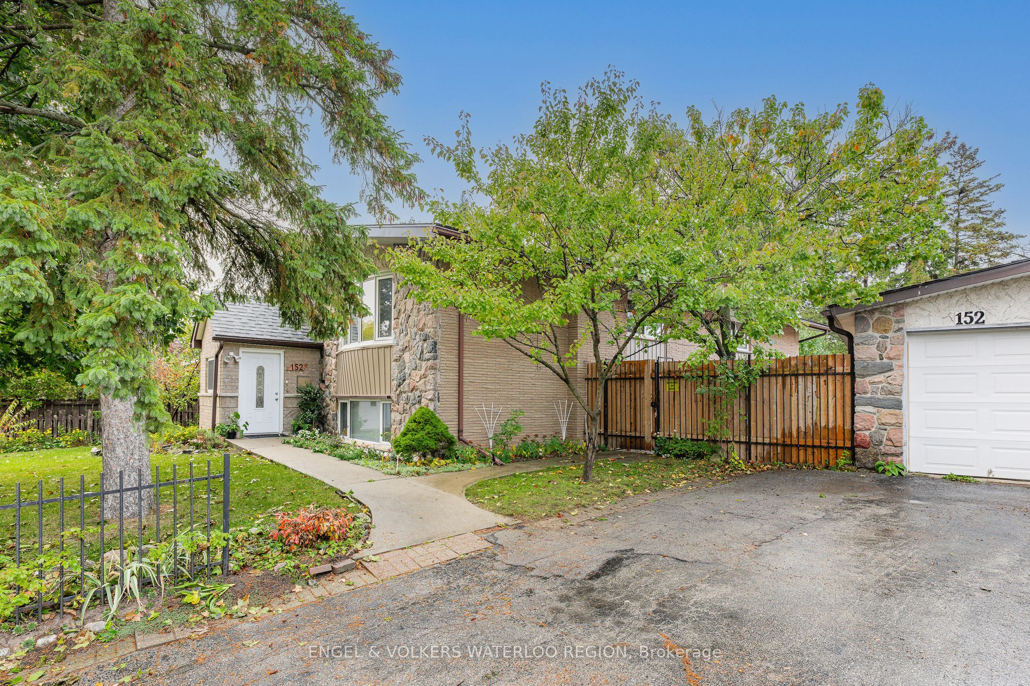 152 Kinzie Avenue, Kitchener, ON, N2A 2J8 photo 2