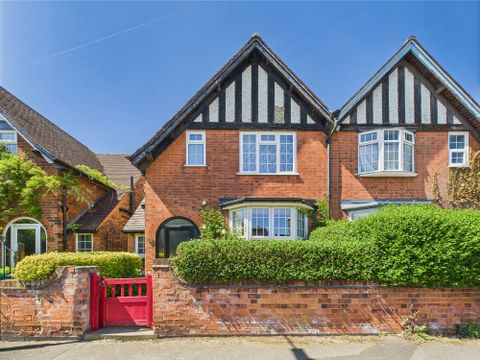 Blue Bell Hill Road, Thorneywood, Nottingham NG3