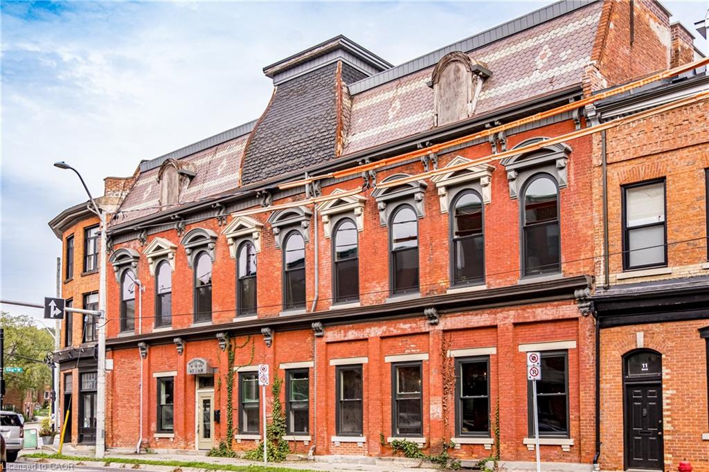 3 Main Street, Hamilton, ON, L9H 2P7