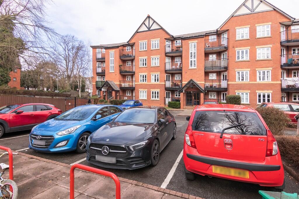 Hagley Road, Birmingham, B17