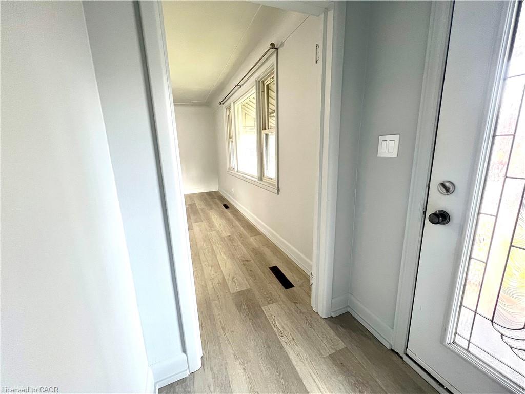 Additional image 3 of Upper-290 East 36th Street, Hamilton, ON, L8V 3Z5