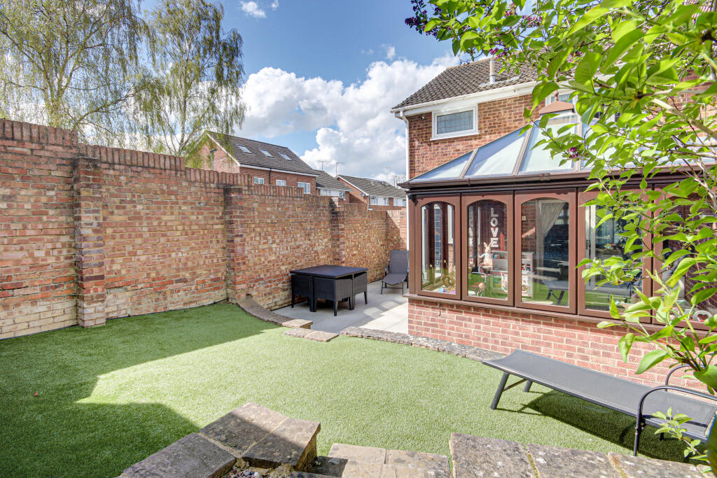 Additional image 4 of Knowle Drive, Harpenden, Hertfordshire, AL5