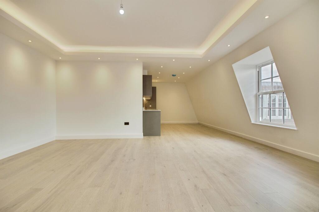 Additional image 5 of Stonehills, Welwyn Garden City