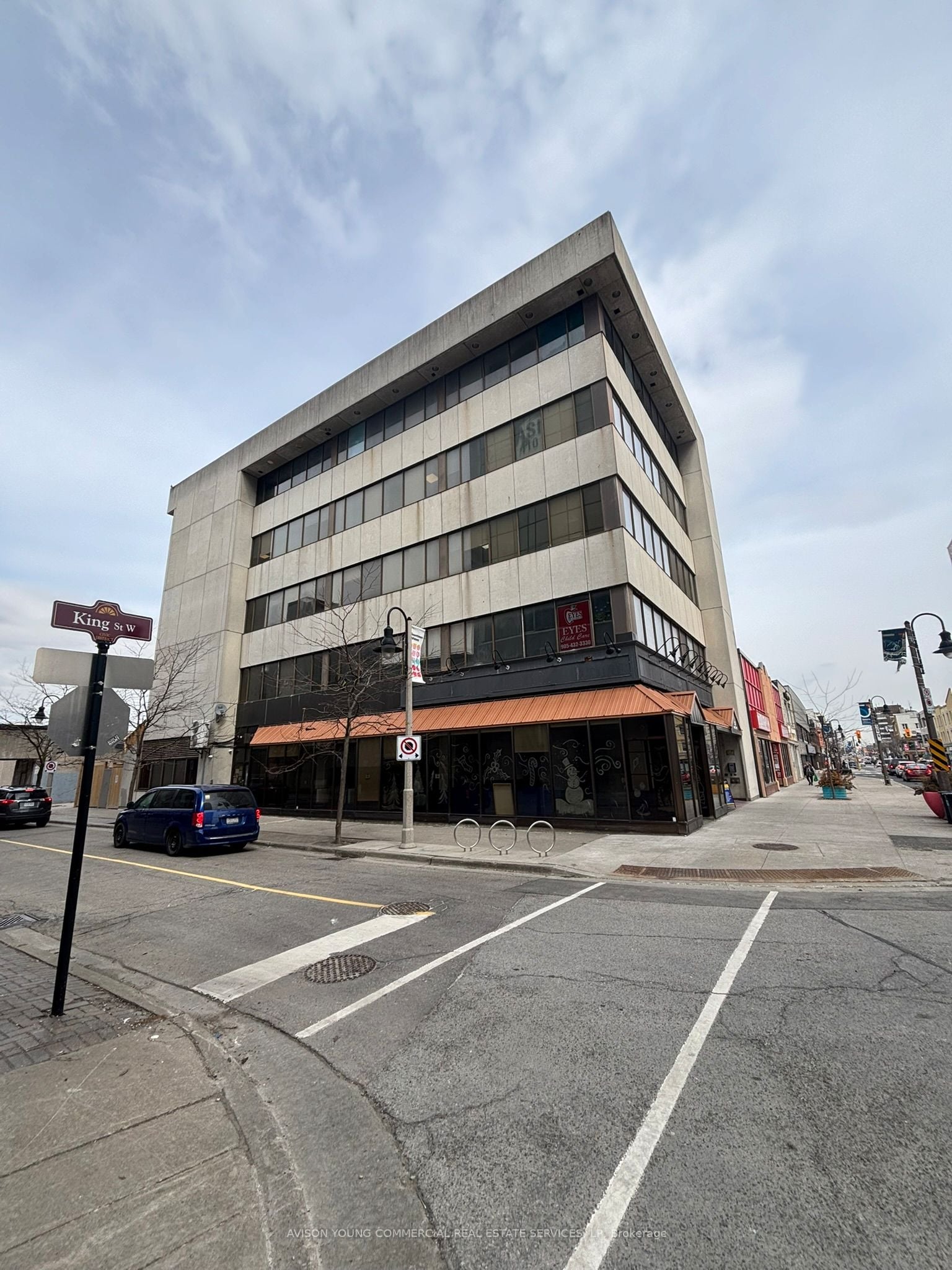 22 King Street W, Oshawa, ON, L1H 1A3
