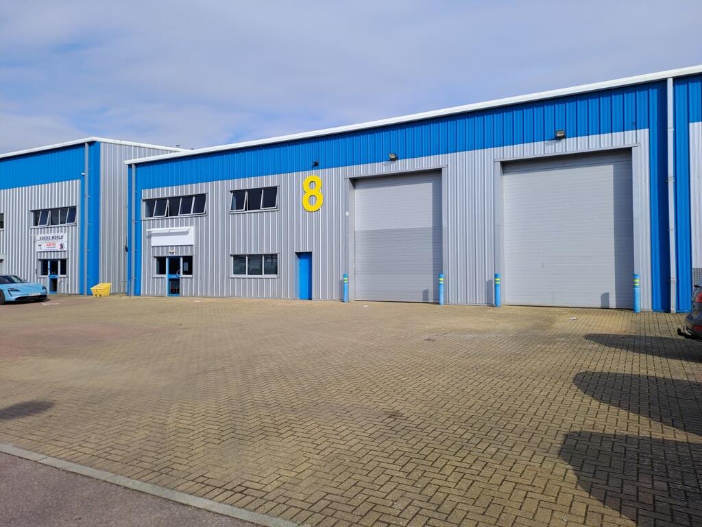 (I25-4) Unit 8 The IO Centre, Hatfield AL10 9EW