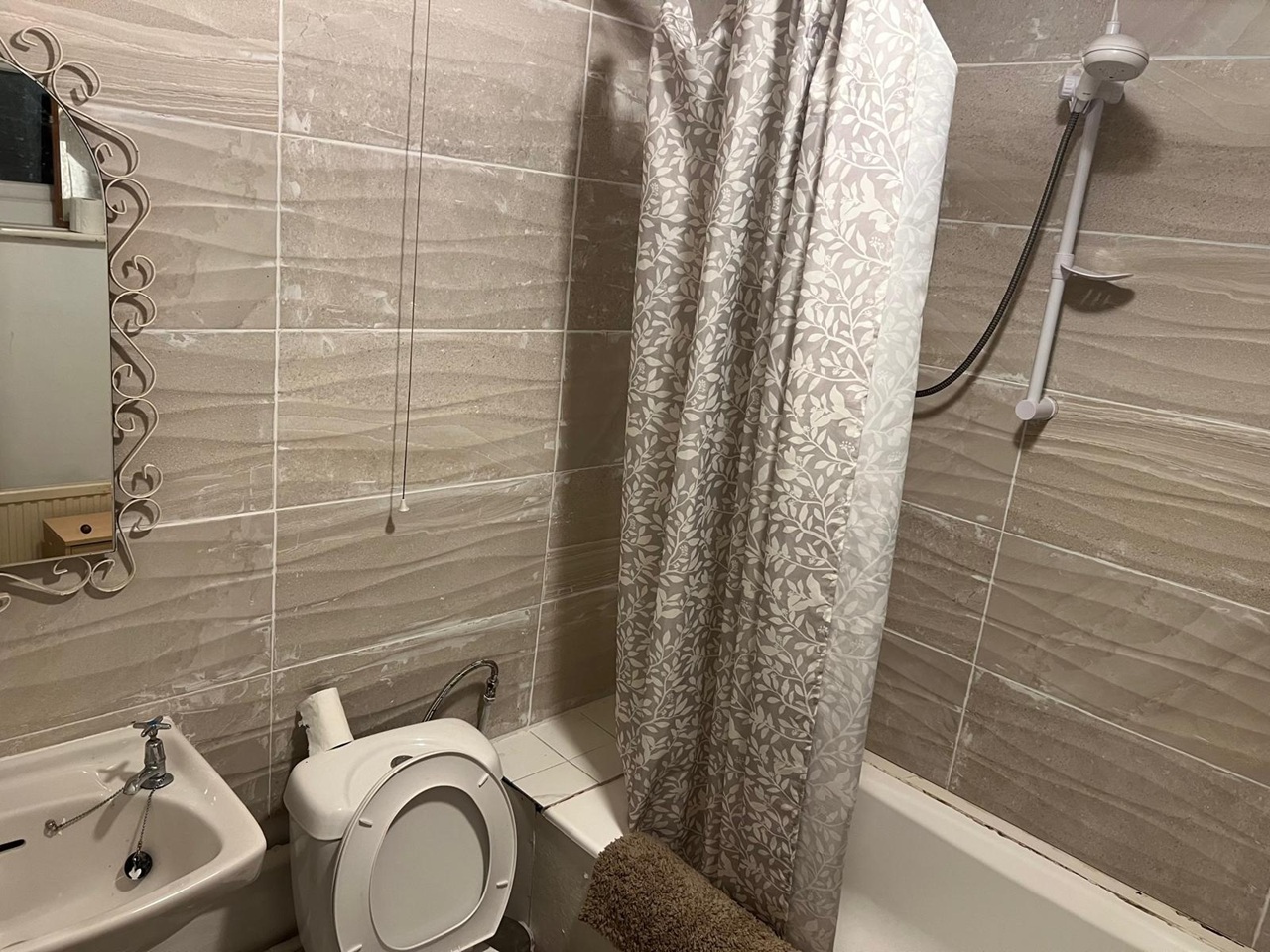 Room in a Shared House, Tarnbrook Walk, M15, N1 7GU photo 3