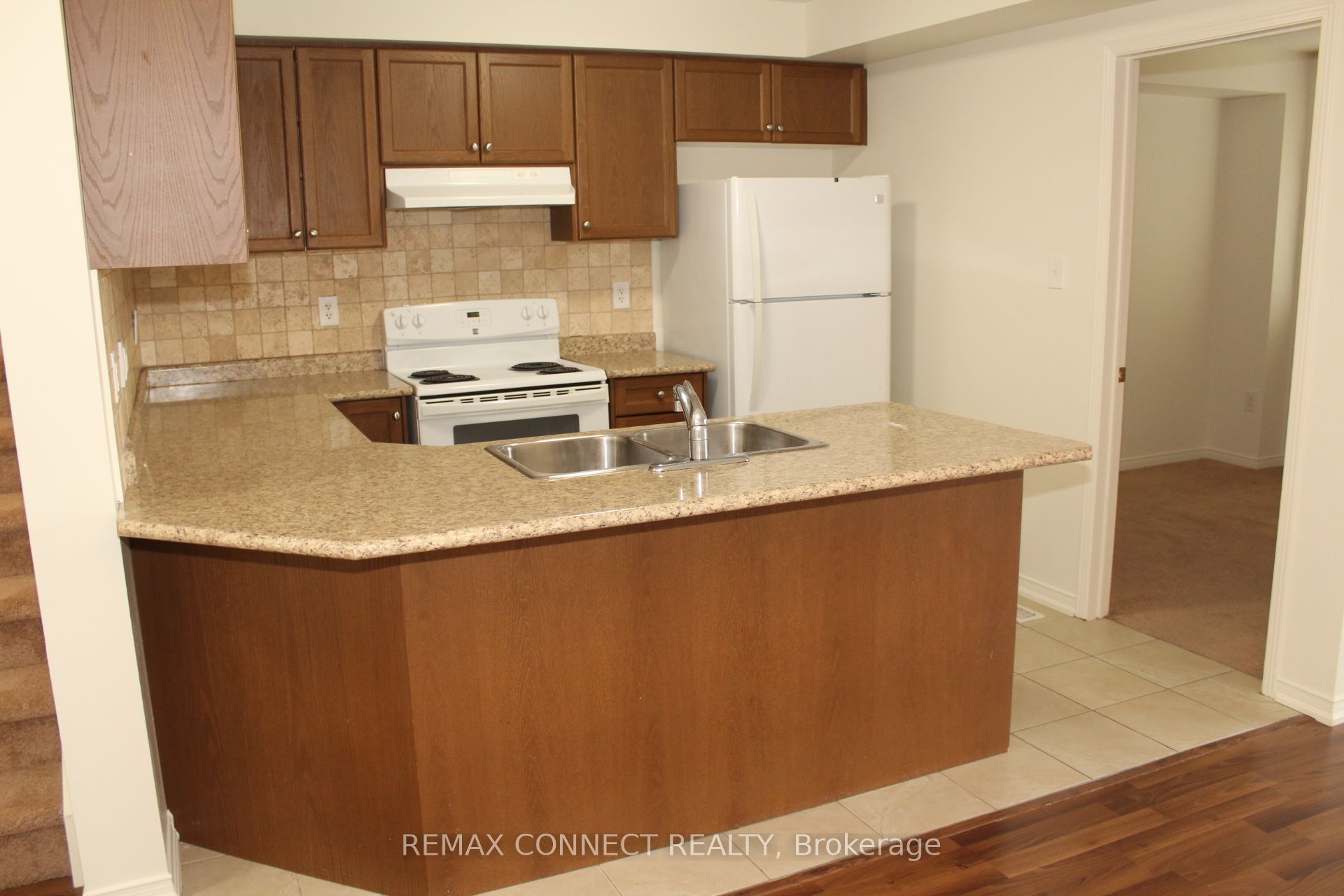 37 Chaston Road, Ajax, ON, L1Z 0M5 photo 4