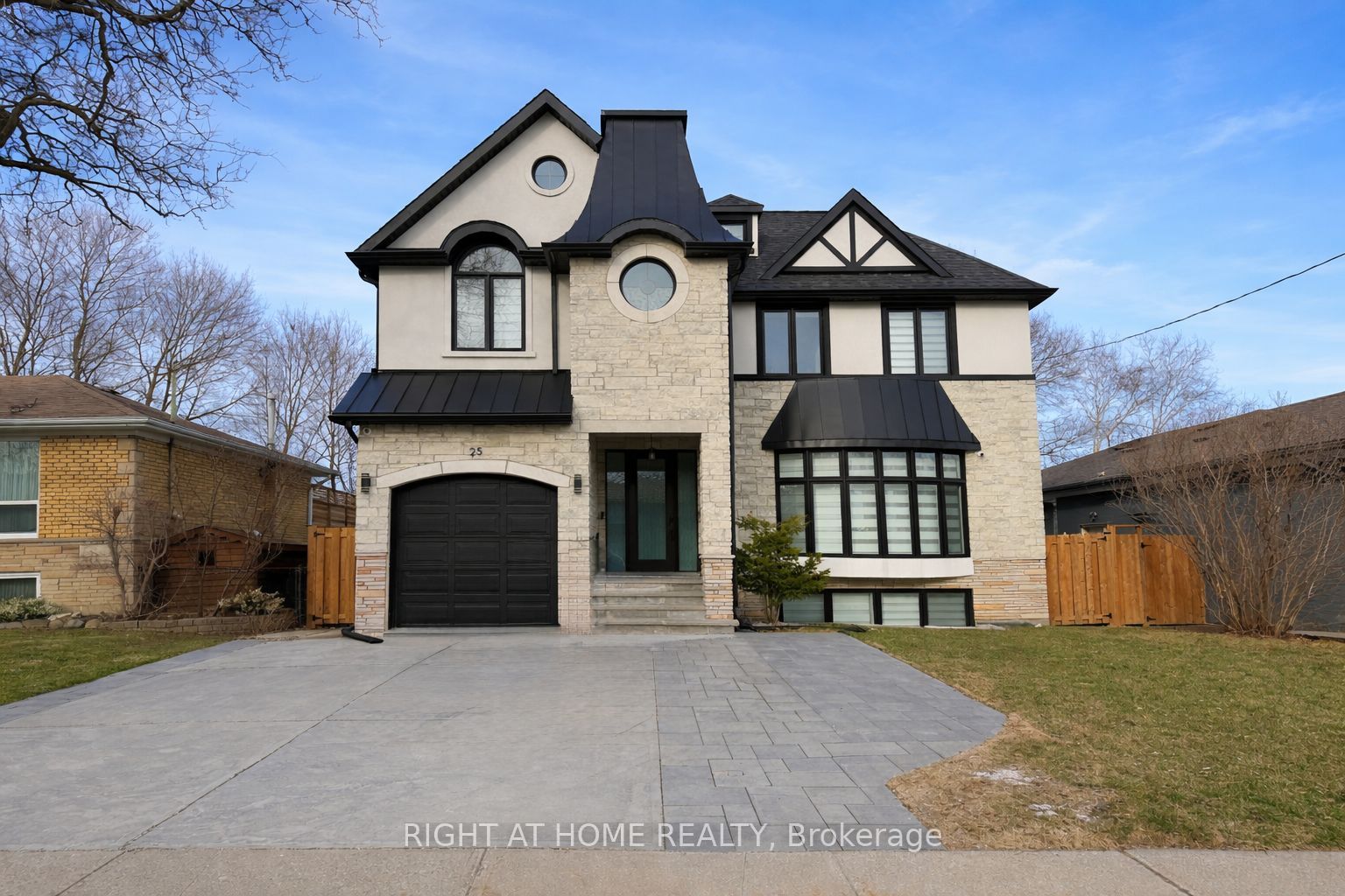 Lower-25 Duffield Road E, Toronto, ON, M9P 3C8