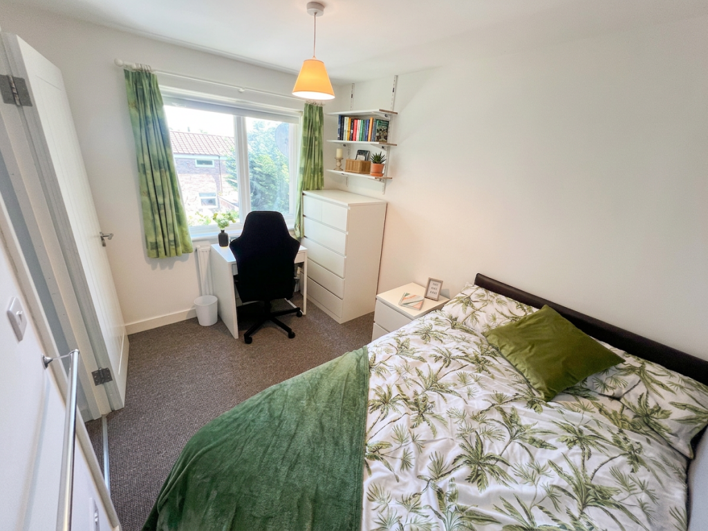 Additional image 7 of Leahurst Crescent - 4 bed, Harborne, West Midlands, B17