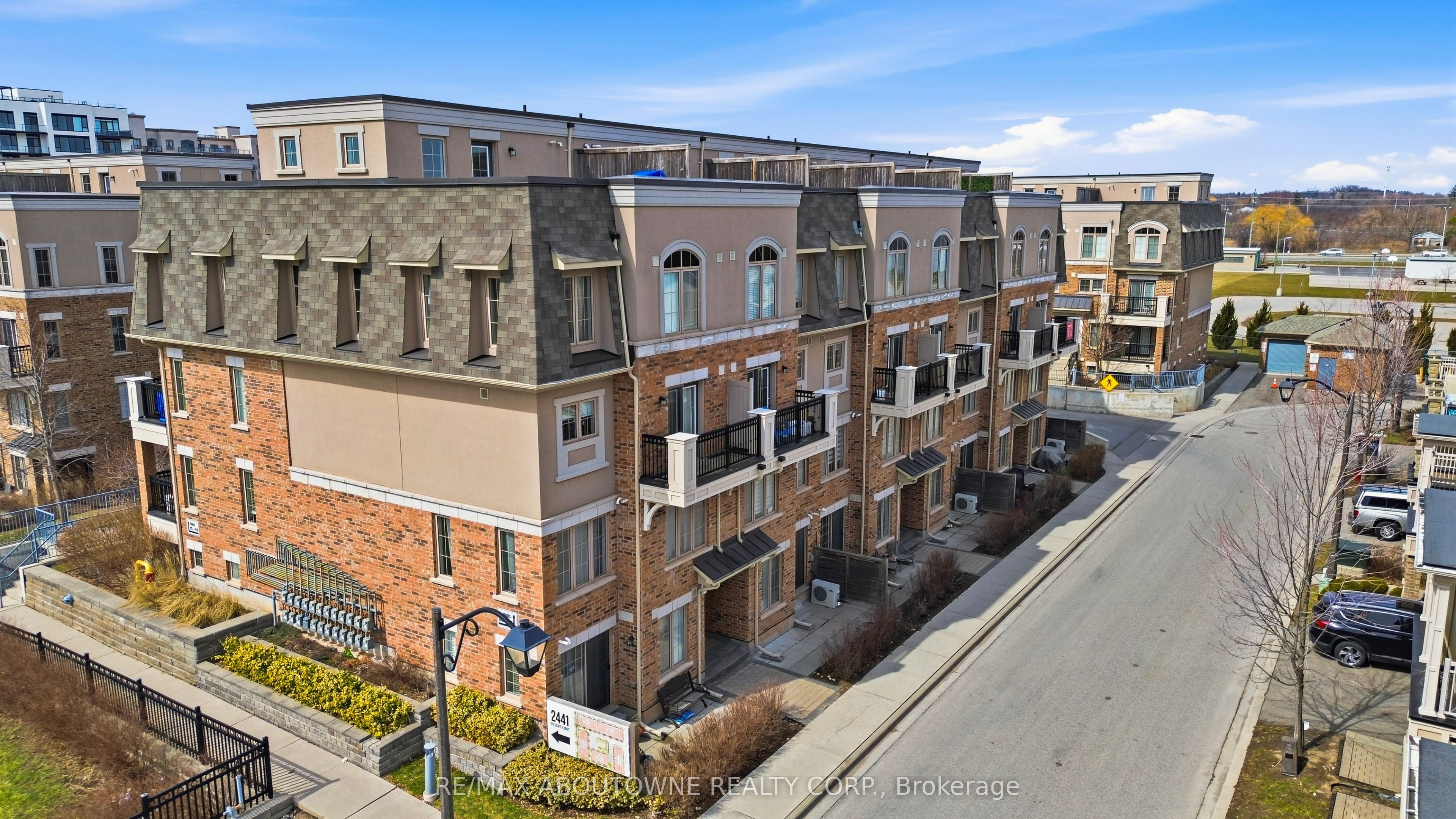 106-2441 Greenwich Drive, Oakville, ON, L6M 0S4