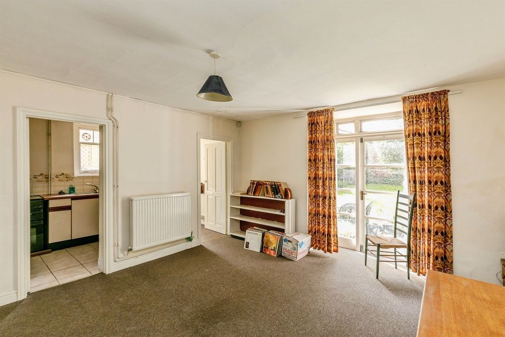 Additional image 9 of 5 bed semi-detached house for saleClifton Park Road, Bristol BS8