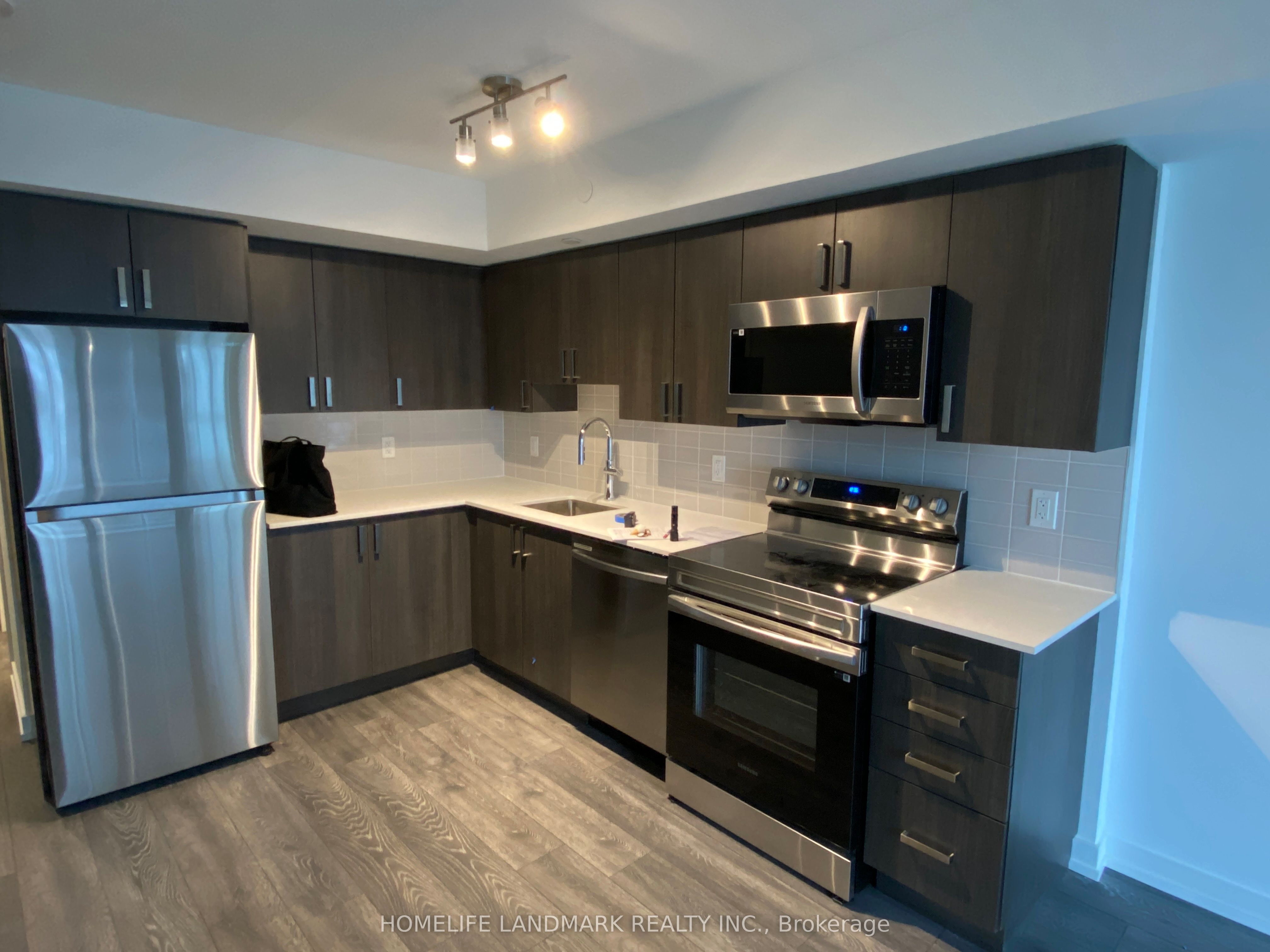 Additional image 2 of 1707-1455 Celebration Drive, Pickering, ON, L1W 0C3