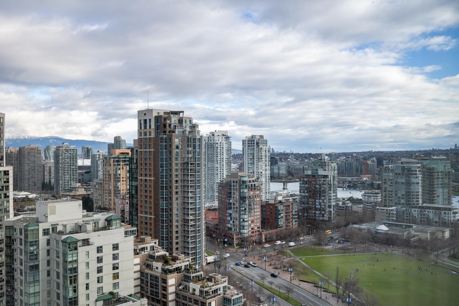2706-1438 Richards Street, Vancouver, BC, V6Z 3B8