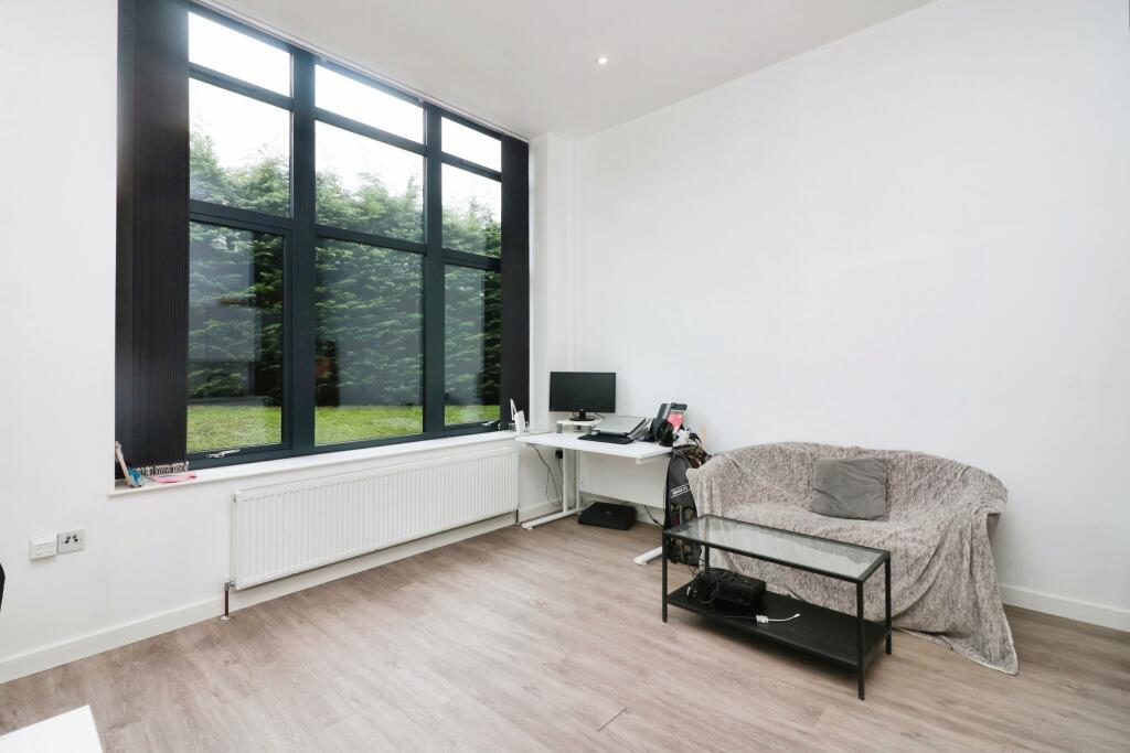 Additional image 2 of Bellmont Lodge, Welwyn Garden City, Herts, AL7