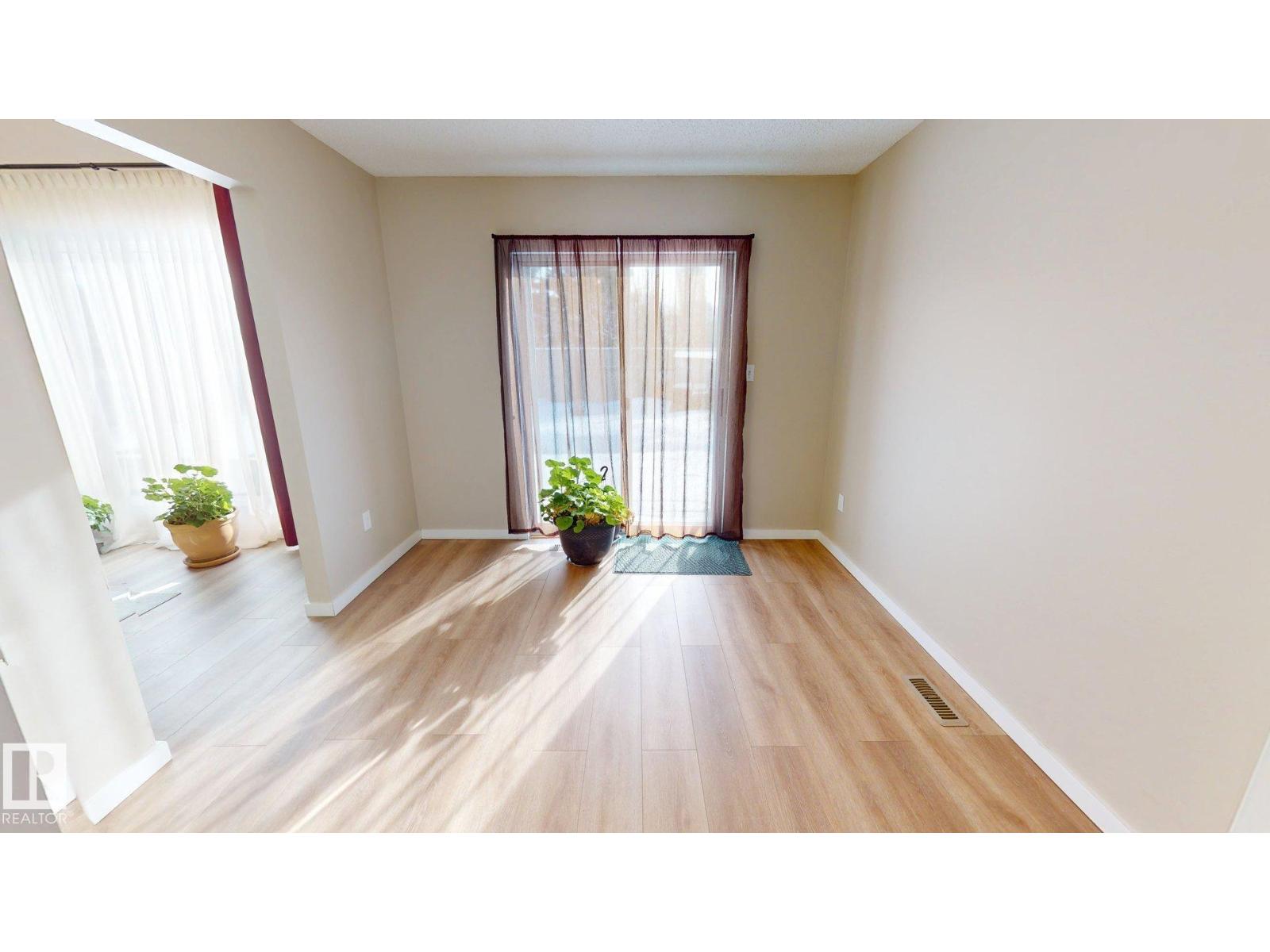 Additional image 6 of 9733 184 Street NW, Edmonton, AB, T5T4L5