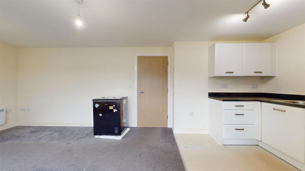 Additional image 3 of 2 bed flat for saleFrome Road, Radstock BA3