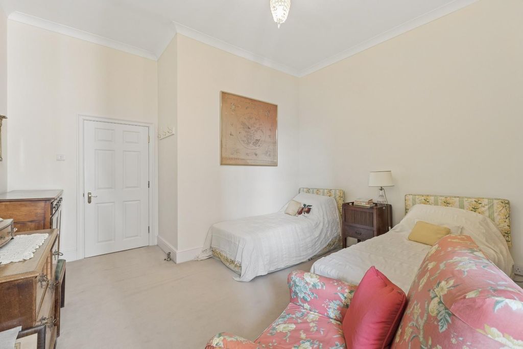 Additional image 11 of 2 bed flat for saleCrane Bridge Road, Salisbury SP2