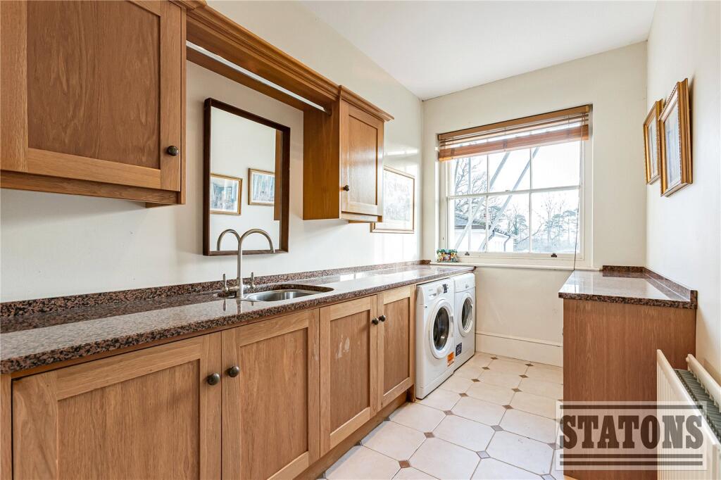 Additional image 26 of Kentish Lane, Brookmans Park, Hertfordshire, AL9