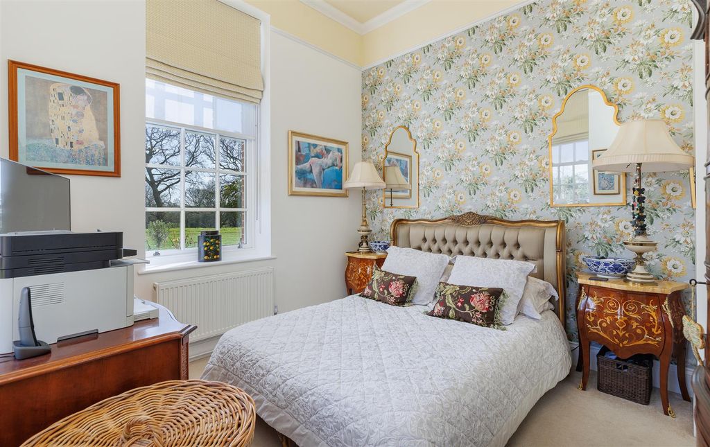 Additional image 16 of 2 bed flat for saleGatcombe, Nr Newport, Isle Of Wight PO30