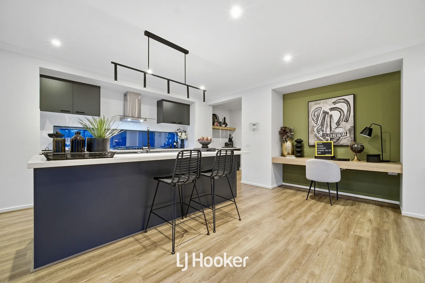 Additional image 10 of 26 Zagros Street, Clyde North VIC 3978