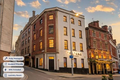 Small Street, Bristol BS1, Studio to rent