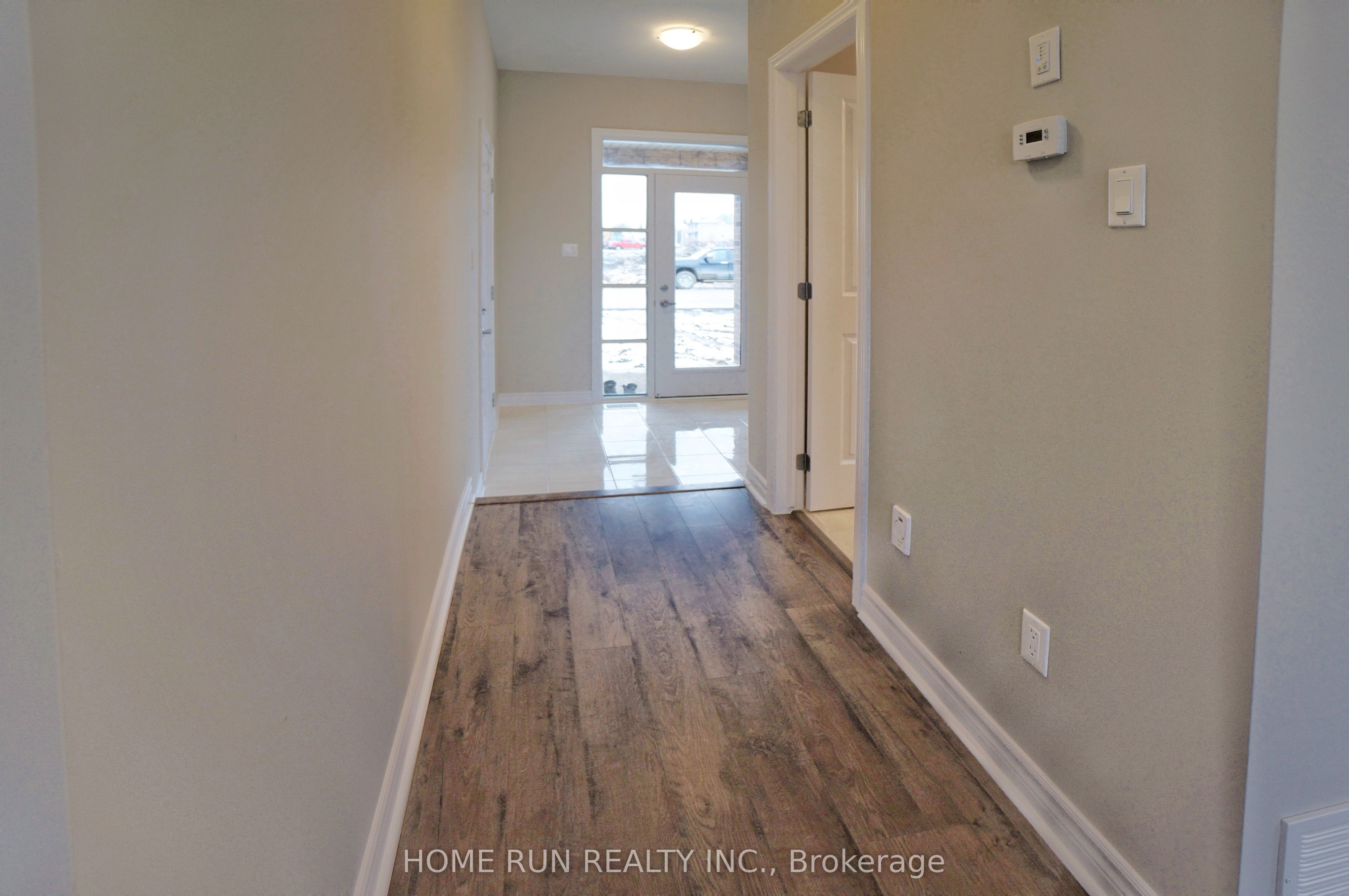 Additional image 2 of 2472 Waterlilly Way, Ottawa, ON, K2J 6M3