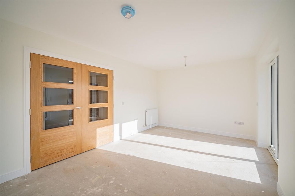 Additional image 3 of 3 bed property for saleNewtyle Lane, Dundee DD3