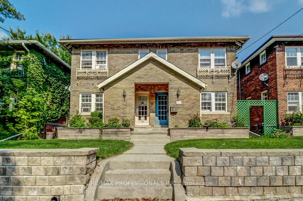 Main-220 Millwood Road, Toronto, ON, M4S 1J7
