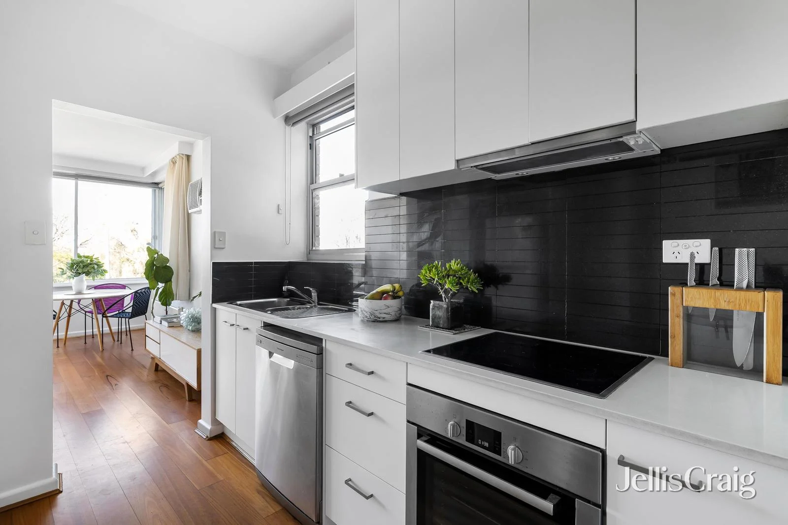 10/46 Ormond Esplanade, Elwood VIC 3184 photo 4