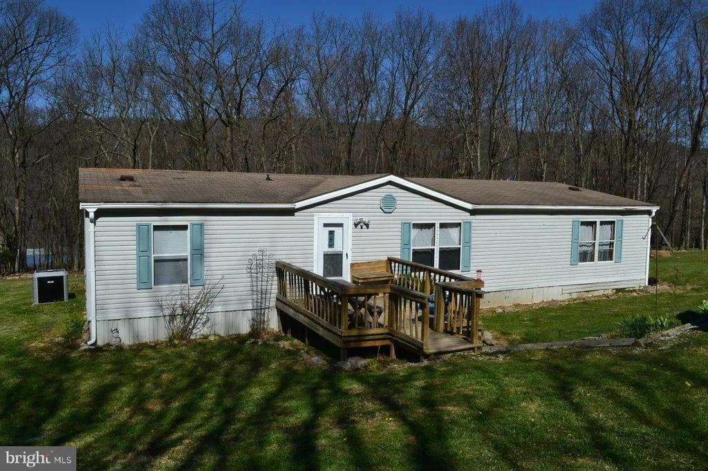 324 Black Bear Lane, Mathias, WV 26812