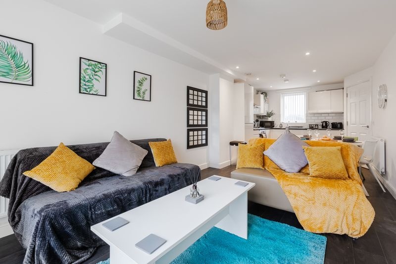 4 Bed Terraced House, Stanley Rd, L5, N1 7GU